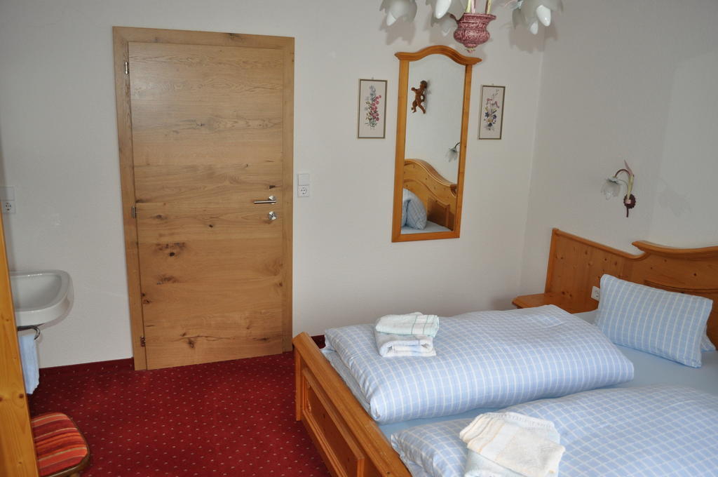 Haus Tina Apartamento Bach  Quarto foto